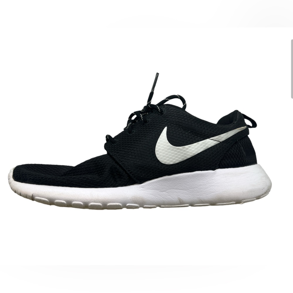 Nike Roshe Run Black and White w/Polysorb Insoles